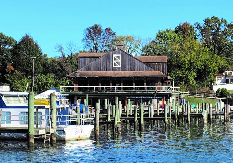 8 OfftheBeatenPath Chesapeake Bay Dockside Restaurants